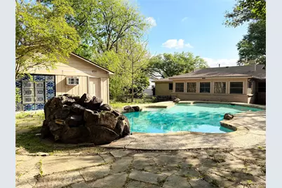 1118 Bryant Street, Benbrook, TX 76126 - Photo 2