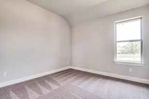 641 Hutchinson Ln, Lewisville, TX 75077 - Photo 14