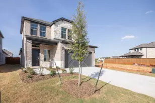 940 Apeldoorn Trl, Little Elm, TX 75068 - Photo 2