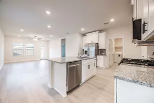 940 Apeldoorn Trl, Little Elm, TX 75068 - Photo 8