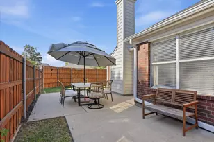 1316 Pelham Ln, Lewisville, TX 75077 - Photo 24