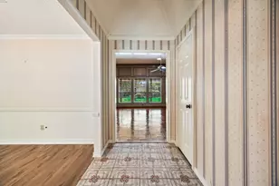 2106 Meadowview Cir, Garland, TX 75043 - Photo 4