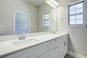 572 Hutchinson Ln, Lewisville, TX 75077 - Photo 14