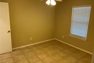 104 4th St, Glen Rose, TX 76043 - Photo 12