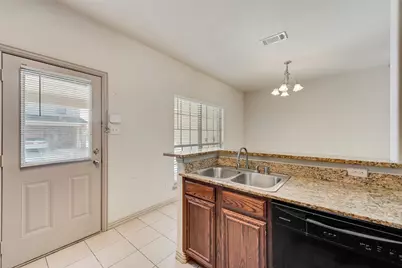 2393 Homewood Lane, Grand Prairie, TX 75050 - Photo 10