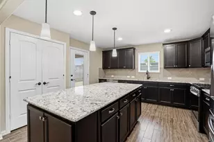 1224 Freedom Ln, Little Elm, TX 76227 - Photo 4