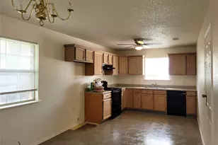 651 Meadow Park Dr, White Settlement, TX 76108 - Photo 6