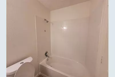 651 Meadow Park Drive, White Settlement, TX 76108 - Photo 16