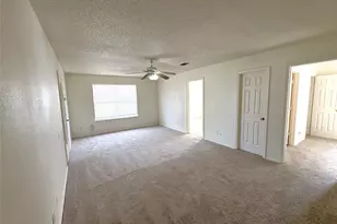 651 Meadow Park Dr, White Settlement, TX 76108 - Photo 18