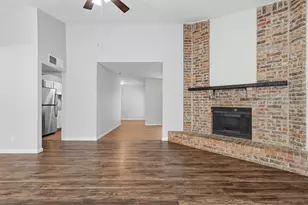 2117 Newbury Dr, Arlington, TX 76014 - Photo 10