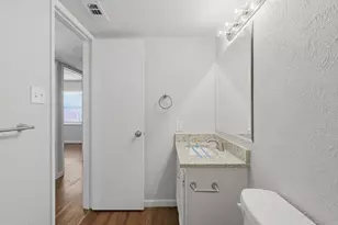 2117 Newbury Dr, Arlington, TX 76014 - Photo 30