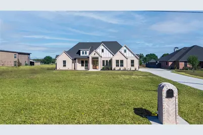 819 Meadow Lark Lane, Red Oak, TX 75154 - Photo 1