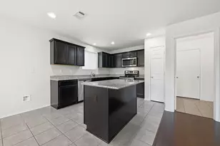 10001 Amosite Dr, Fort Worth, TX 76131 - Photo 12