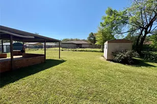 132 Columbia, Palestine, TX 75803 - Photo 24