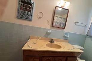 132 Columbia, Palestine, TX 75803 - Photo 18