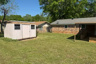132 Columbia, Palestine, TX 75803 - Photo 30