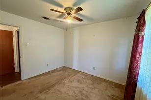 132 Columbia, Palestine, TX 75803 - Photo 16