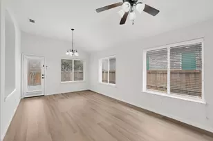 2405 Hammock Lake Dr, Little Elm, TX 75068 - Photo 16