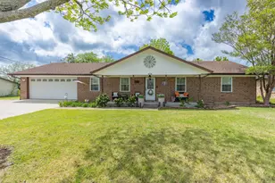 604 E Fm 272, Celeste, TX 75423 - Photo 2