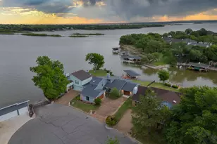 568 Harbor Cir, Azle, TX 76020 - Photo 1