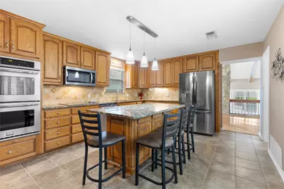568 Harbor Circle, Azle, TX 76020 - Photo 10