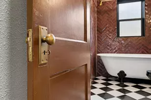 1112 S Travis St, Sherman, TX 75090 - Photo 26