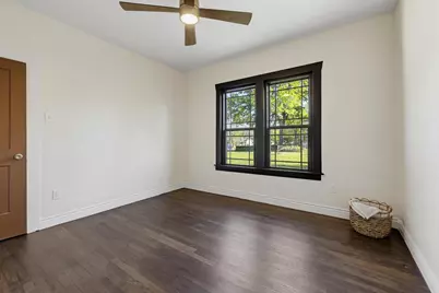 1112 S Travis Street, Sherman, TX 75090 - Photo 30