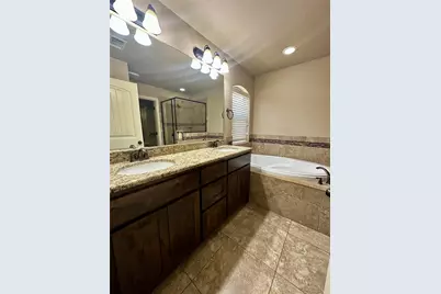 4502 Sapphire Lane, Granbury, TX 76049 - Photo 8