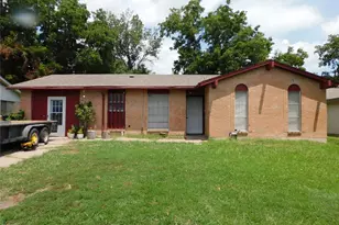 925 Shorecrest Dr, Garland, TX 75040 - Photo 2