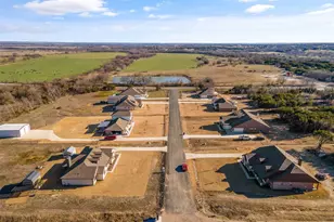 7705 Emersyn Dr, Rio Vista, TX 76093 - Photo 1