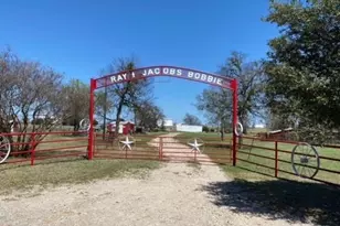 1375 County Road 1030, Corsicana, TX 75110 - Photo 1