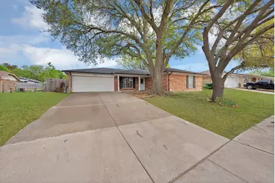 6305 Arthur Drive, Edgecliff Village, TX 76134 - Photo 2
