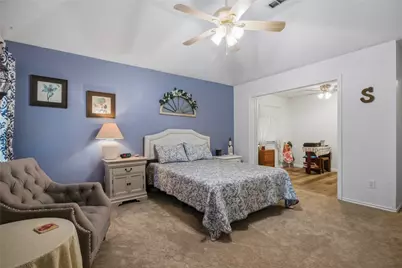 4511 Queenswood Drive, Grand Prairie, TX 75052 - Photo 10