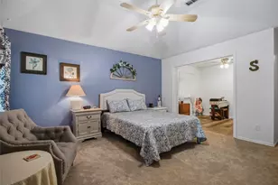 4511 Queenswood Dr, Grand Prairie, TX 75052 - Photo 10