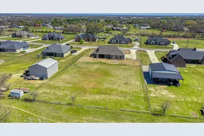 122 Altom Road, Springtown, TX 76082 - Photo 26