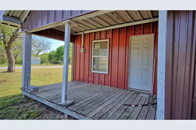 601 Baylor Street, Nocona, TX 76255 - Photo 2