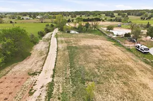 1445 Co Rd 3690, Paradise, TX 76073 - Photo 28