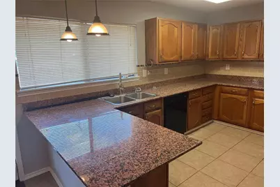 2317 Sharpshire Lane, Arlington, TX 76014 - Photo 6