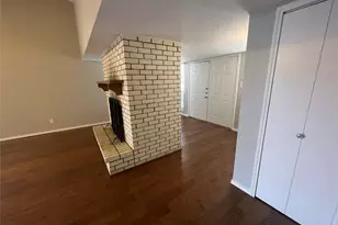 2317 Sharpshire Ln, Arlington, TX 76014 - Photo 4