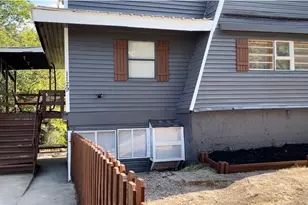 1129 Scenic Dr, Granbury, TX 76048 - Photo 2