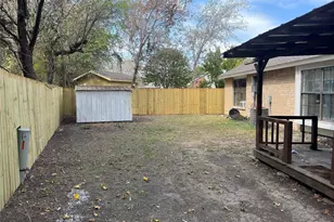 905 Camino Ct, Grand Prairie, TX 75052 - Photo 20