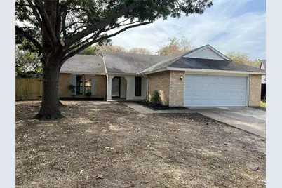 905 Camino Court, Grand Prairie, TX 75052 - Photo 2