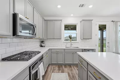 960 Tule Drive, Aubrey, TX 76227 - Photo 14