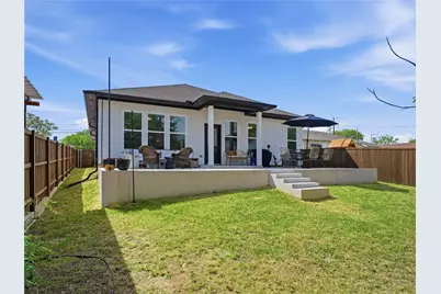 1730 Vilbig Road, Dallas, TX 75208 - Photo 20