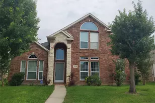 425 Jenkins, Lewisville, TX 75067 - Photo 1
