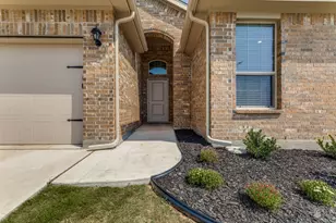 9720 Calhoun Falls Dr, Fort Worth, TX 76108 - Photo 4