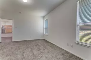 9720 Calhoun Falls Dr, Fort Worth, TX 76108 - Photo 10