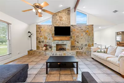 104 Private Road 4757, Rhome, TX 76078 - Photo 8