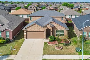 9101 Fescue Dr, Fort Worth, TX 76179 - Photo 2