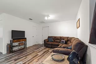 1015 Co Rd 134, Stephenville, TX 76401 - Photo 20